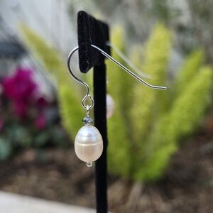 Elegant Pearl Drop Earrings